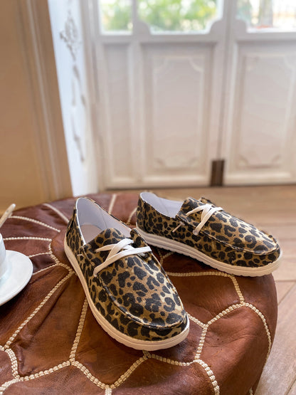 A Vintage Style Shoes with Delicate Timeless Details