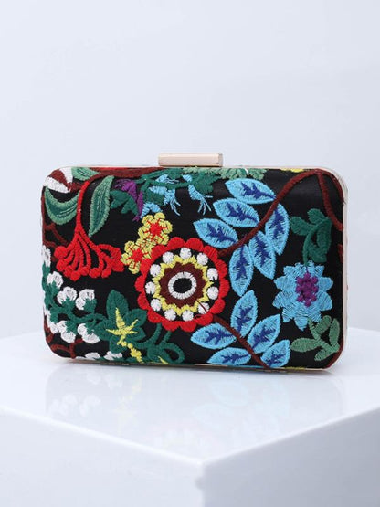Polished Bag with an Effortless Classic Look