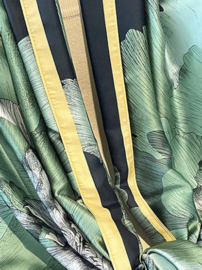 Effortlessly Elegant Garment with a Timeless Design