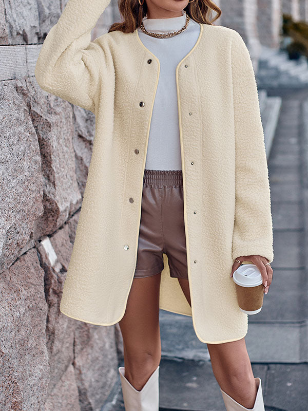Effortlessly Elegant Garment with a Timeless Design