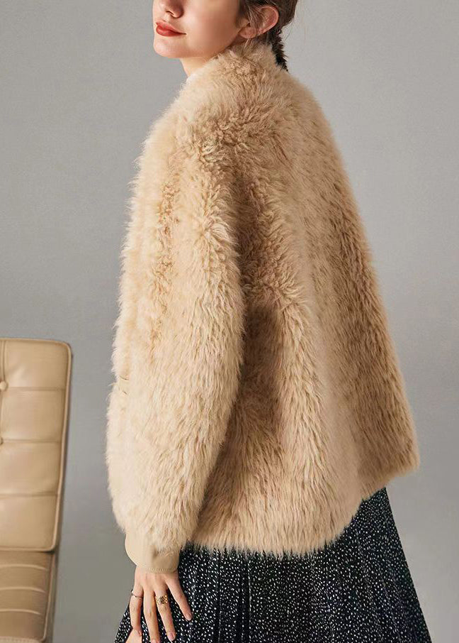 Beautifully Crafted Coat in a Classic Style