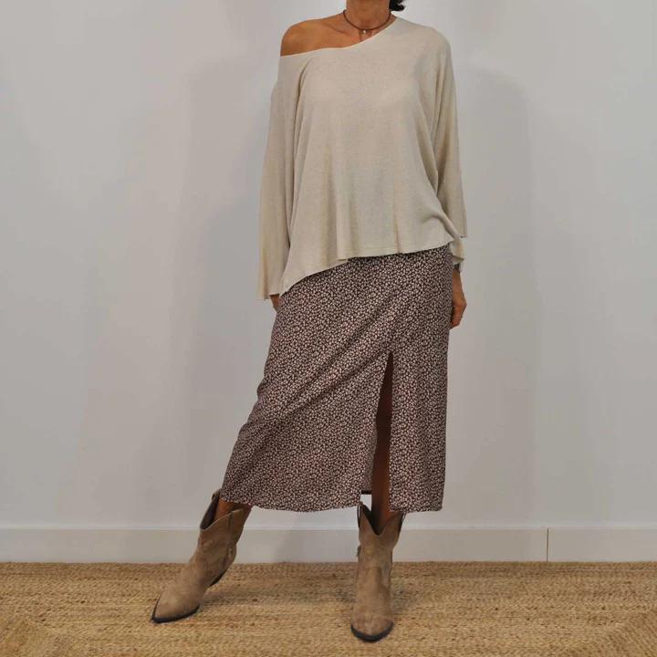 Gracefully Styled Top for Any Occasion
