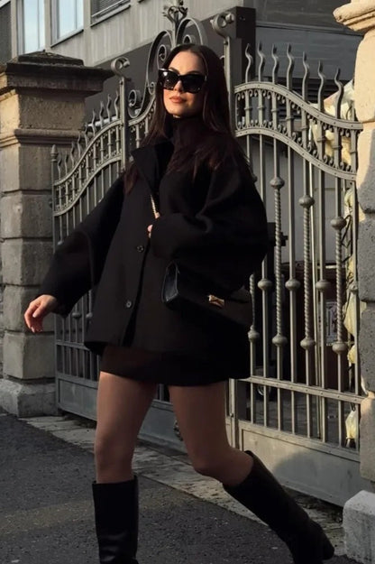 Gracefully Styled Jacket for Any Occasion