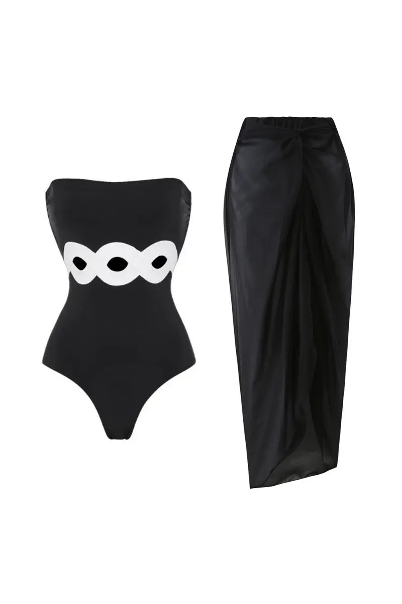 Effortlessly Elegant Swimsuit with a Timeless Design