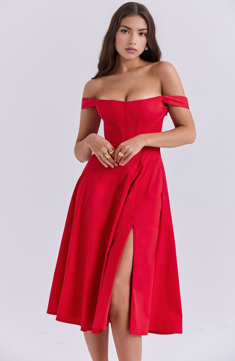Gracefully Styled Dress for Any Occasion