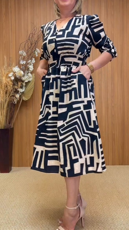 Classic Vintage & Enduringly Stylish Dress