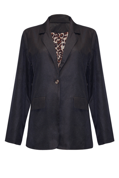 Elegantly Styled Garment for Everyday Wear