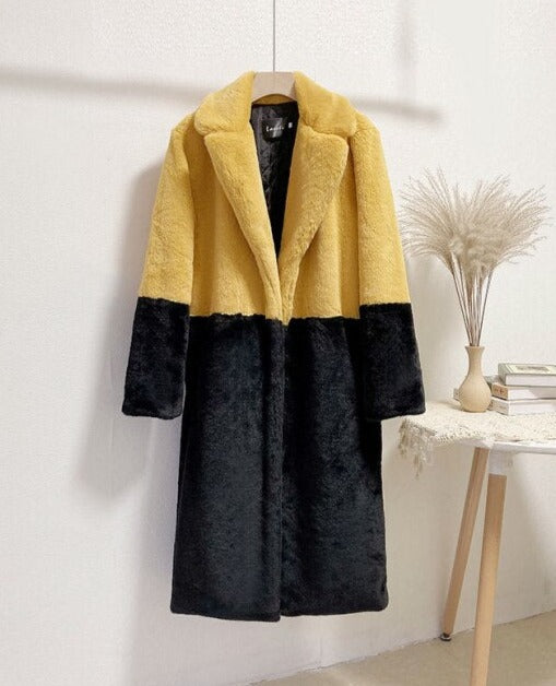 Gracefully Styled Coat for Any Occasion