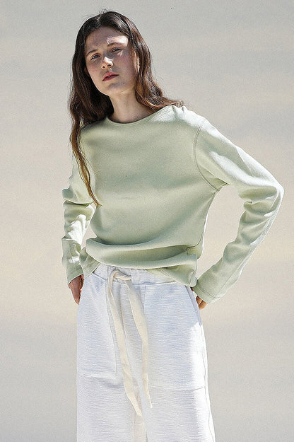 Effortlessly Elegant Top with a Timeless Design