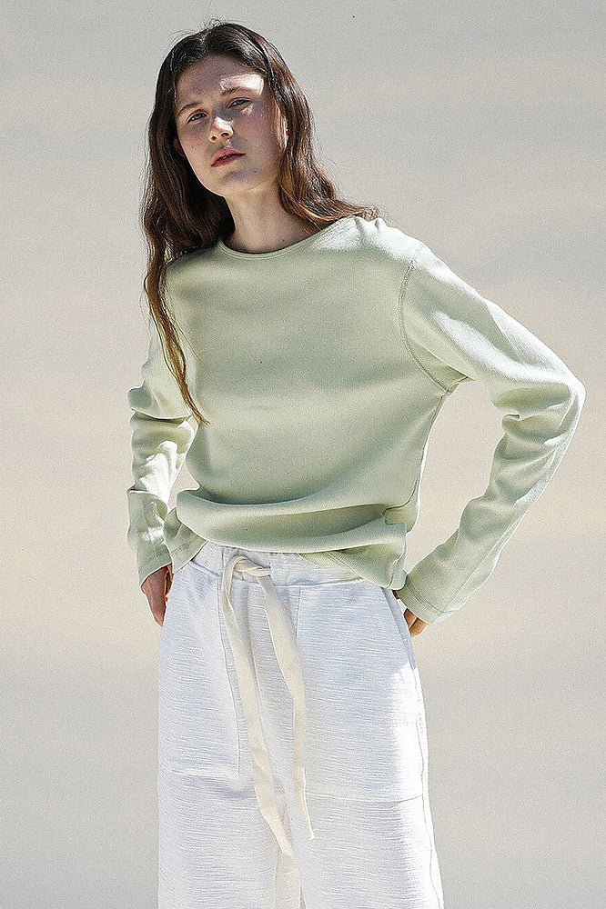 Effortlessly Elegant Top with a Timeless Design