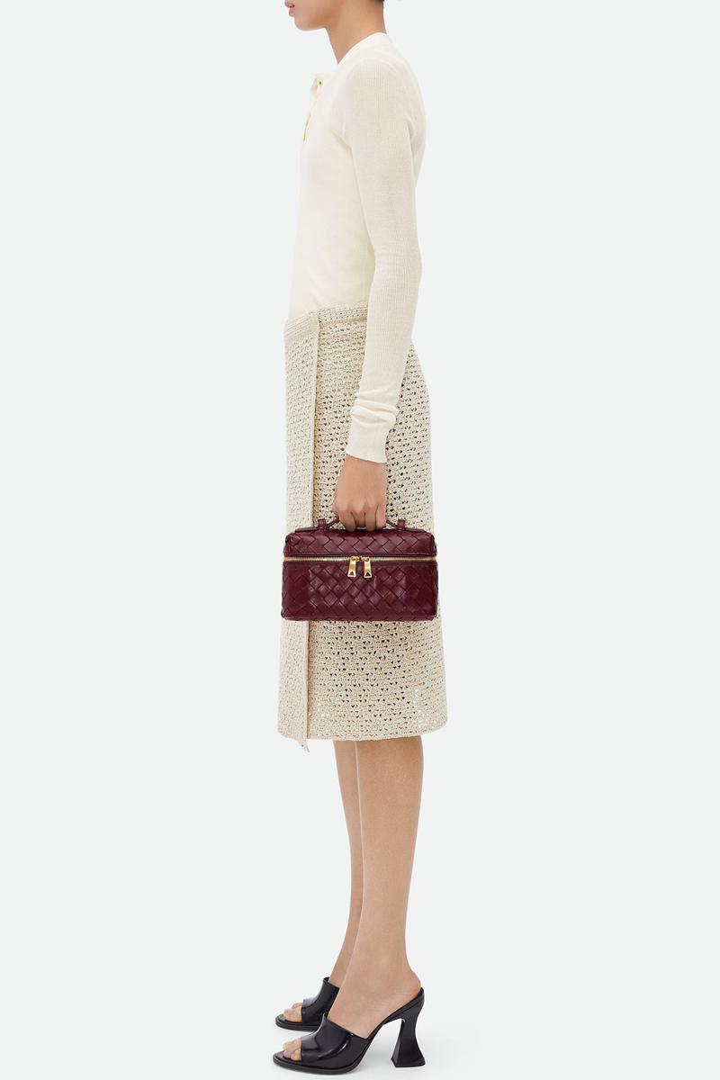 Gracefully Styled Bag for Any Occasion