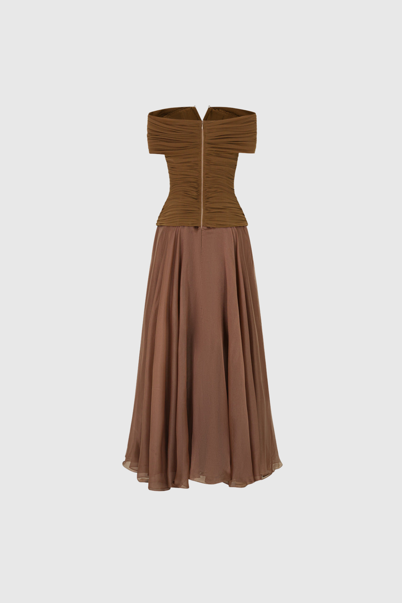 Polished Dress with an Effortless Classic Look