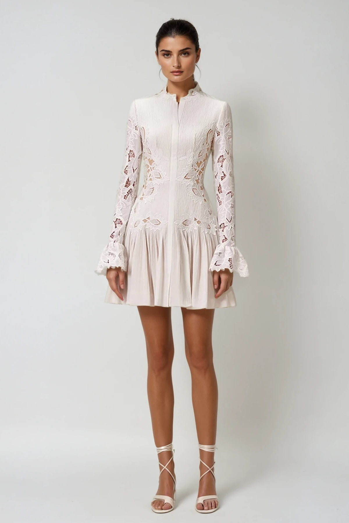 Beautifully Finished Dress in a Timeless Design