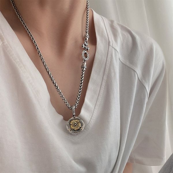 Polished Garment with an Effortless Classic Look
