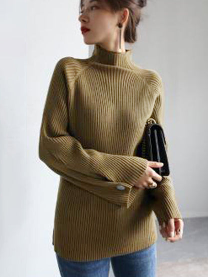 Classic Vintage Sweater with a Flattering Fit
