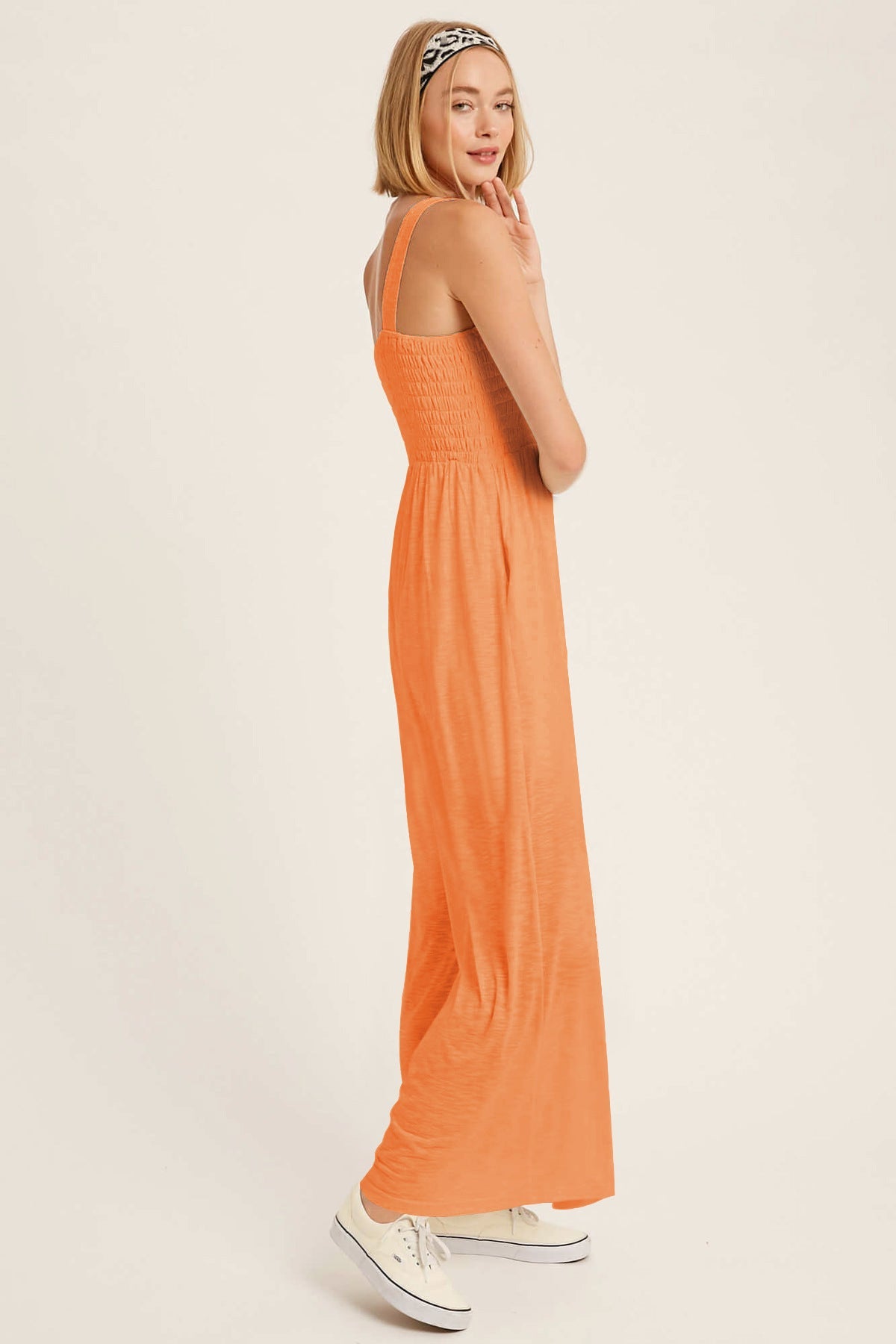 Effortlessly Elegant Top with a Timeless Design