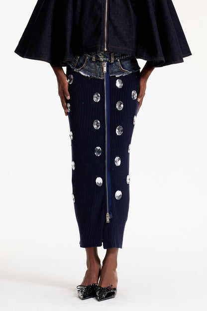Gracefully Styled Garment for Any Occasion