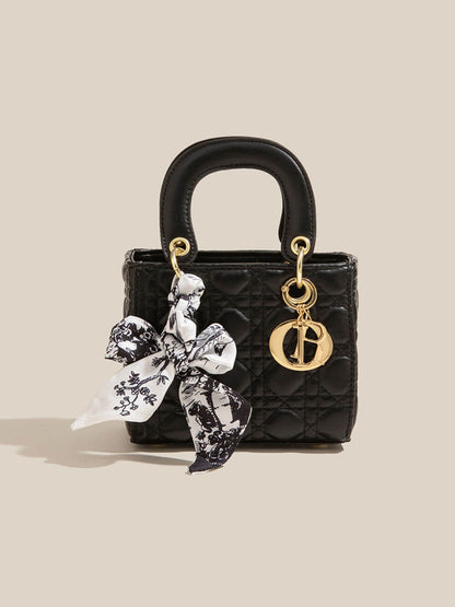 Classic Vintage Bag with a Flattering Fit
