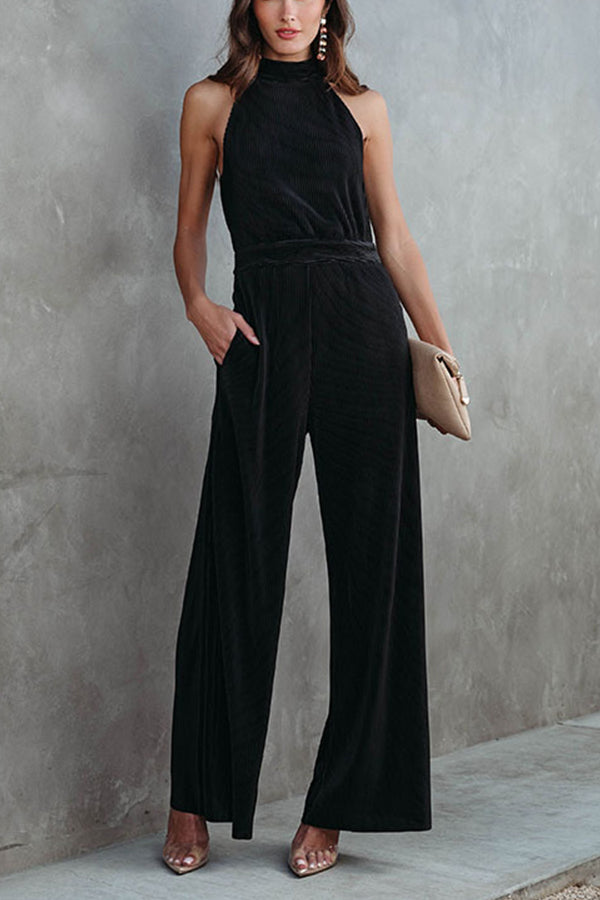 Effortlessly Elegant Garment with a Timeless Design