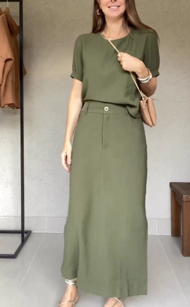 Polished Top with an Effortless Classic Look