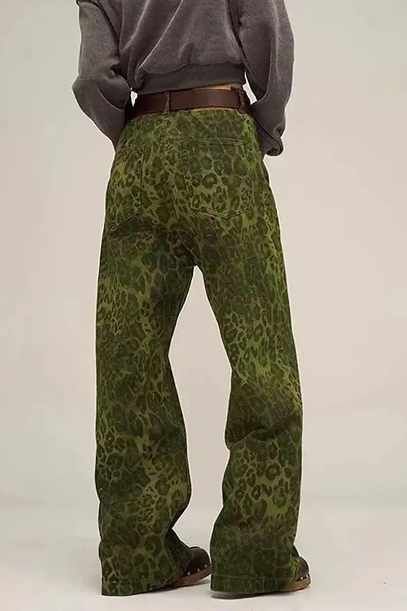 Sophisticated Garment with a Clean Classic Look