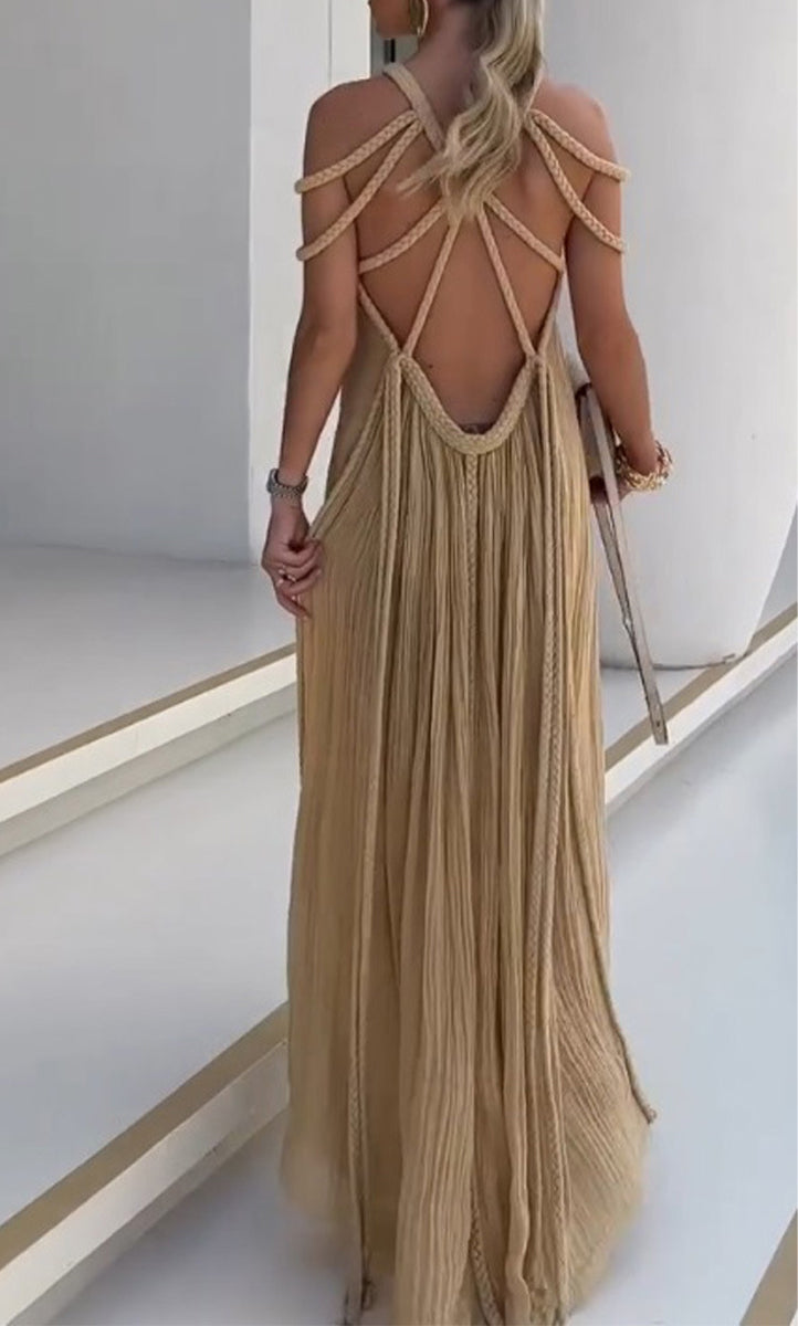 Beautifully Crafted Dress in a Classic Style