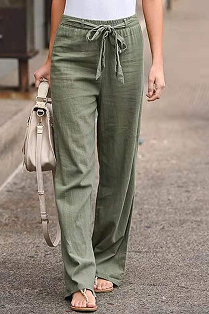 Classic Vintage Pants with a Flattering Fit