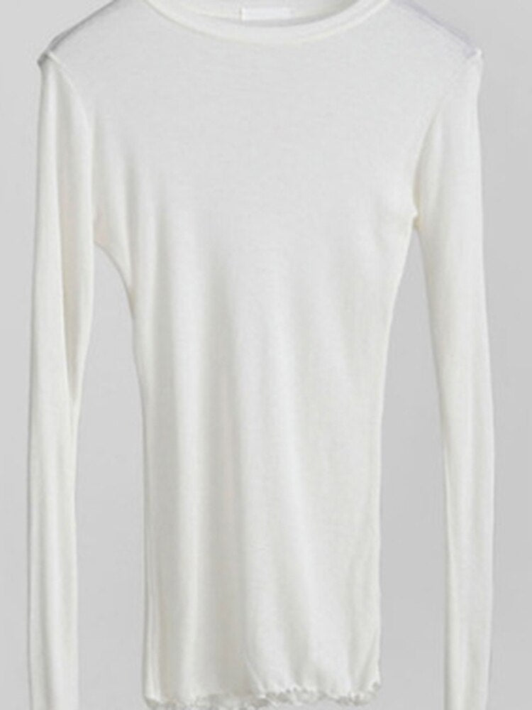 Effortlessly Elegant T-Shirt with a Timeless Design