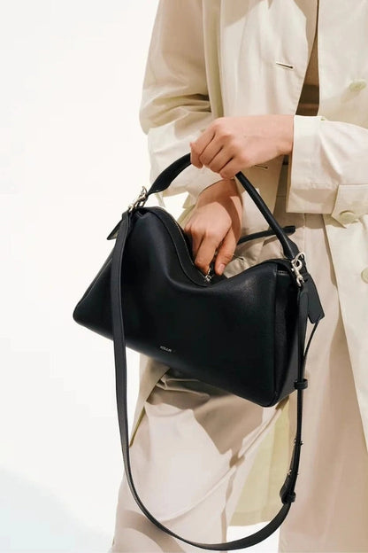 Polished Bag with an Effortless Classic Look