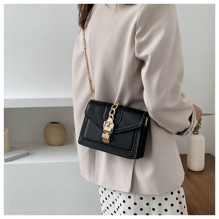 Polished Bag with an Effortless Classic Look