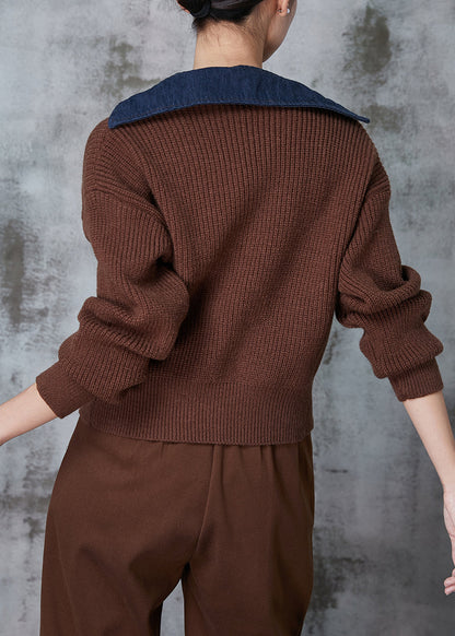 Classic Vintage Sweater with a Flattering Fit