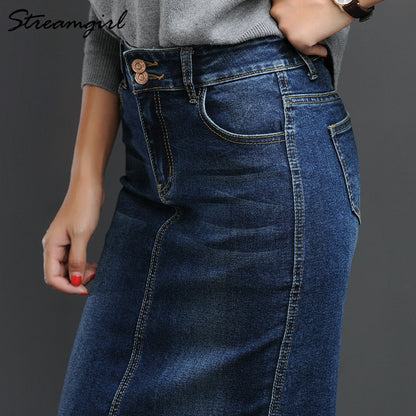 Well Tailored Garment with a Graceful Silhouette