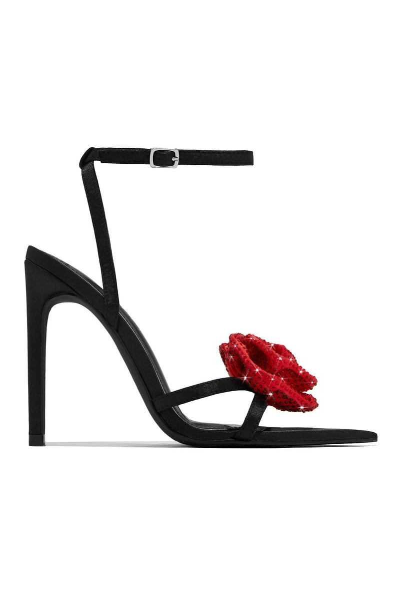 A Vintage Style Heels with Delicate Timeless Details
