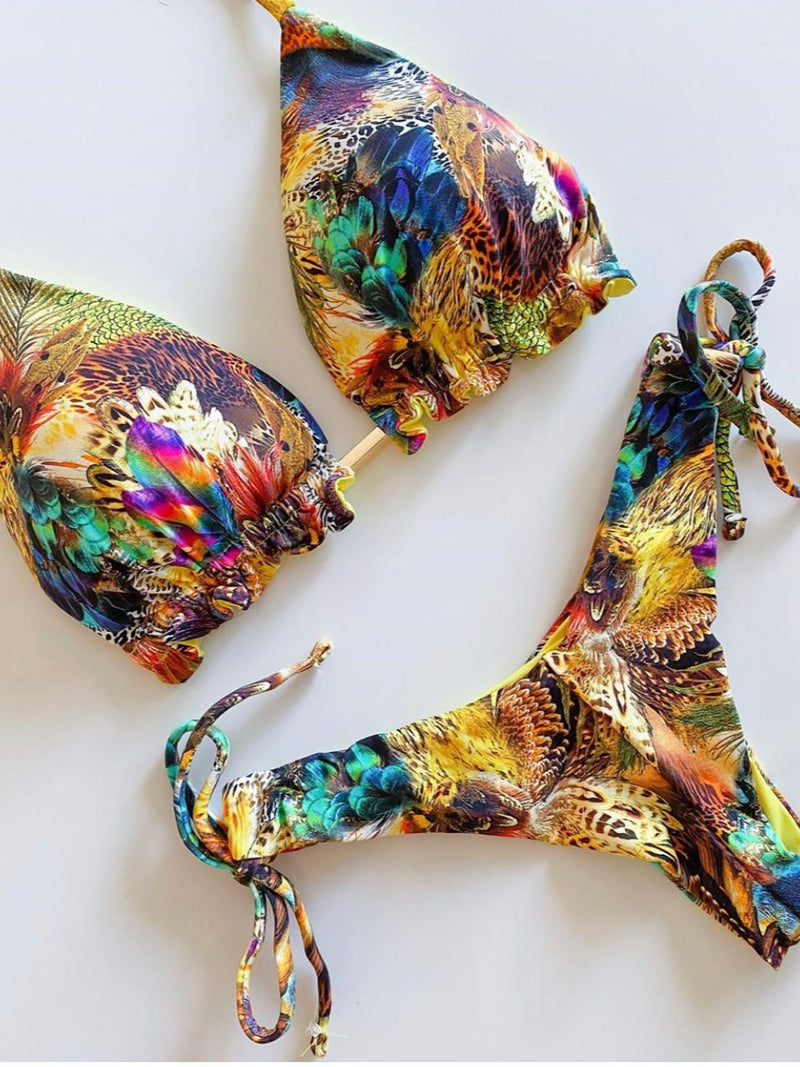 Classic Vintage Bikini with a Flattering Fit
