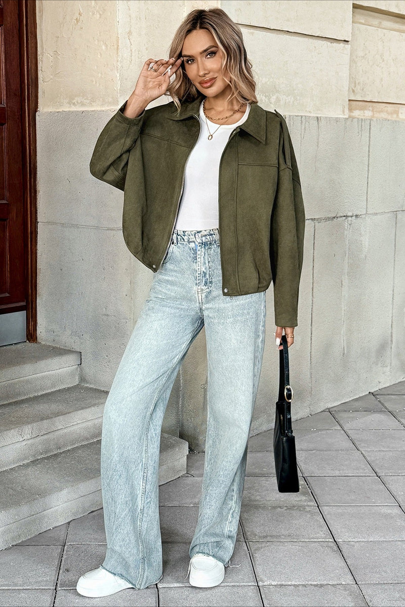 Effortlessly Elegant Jacket with a Timeless Design