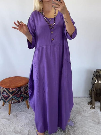 Beautifully Finished Dress in a Timeless Design