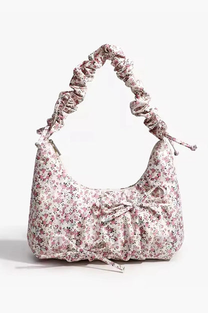 Well Tailored Bag with a Graceful Silhouette