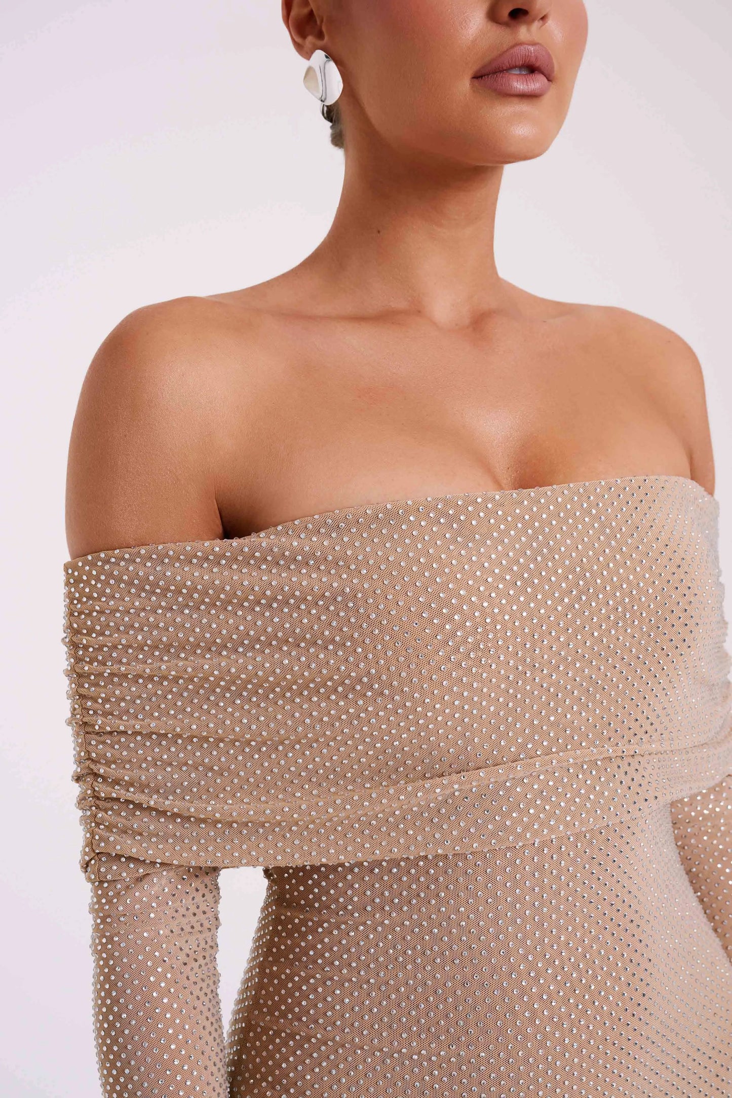 Beautifully Crafted Dress in a Classic Style