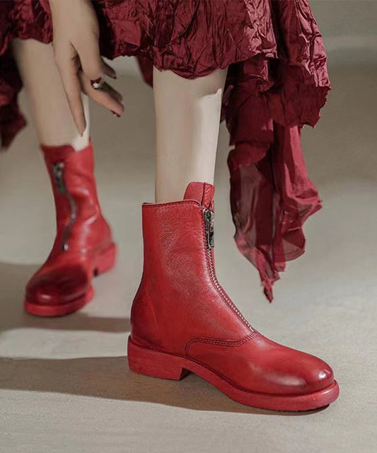 Well Tailored Boots with a Graceful Silhouette