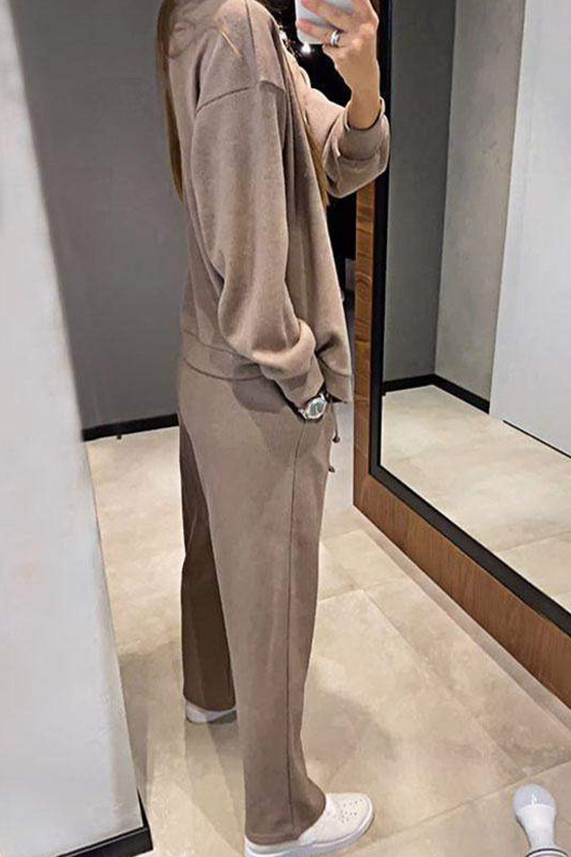 Gracefully Styled Garment for Any Occasion