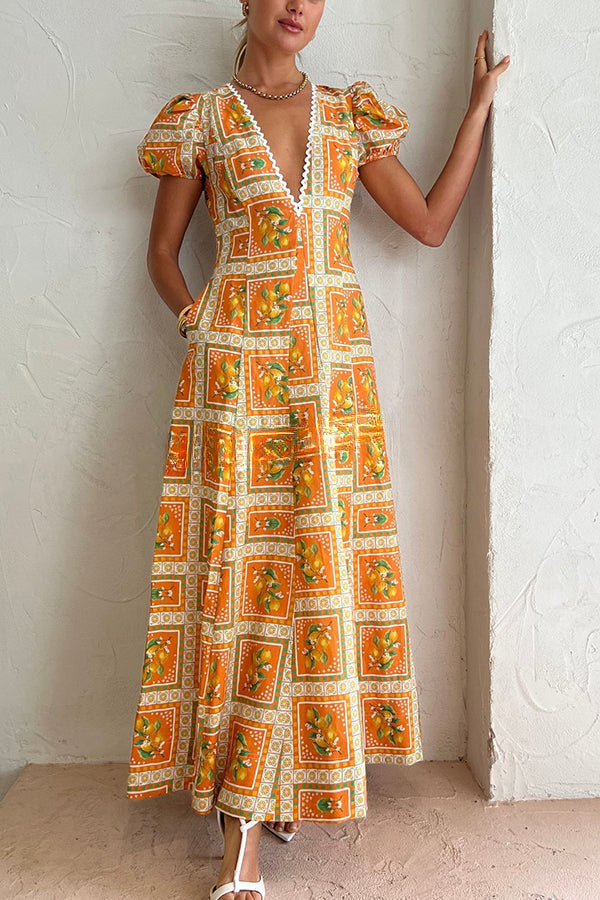 Classic Vintage & Enduringly Stylish Dress