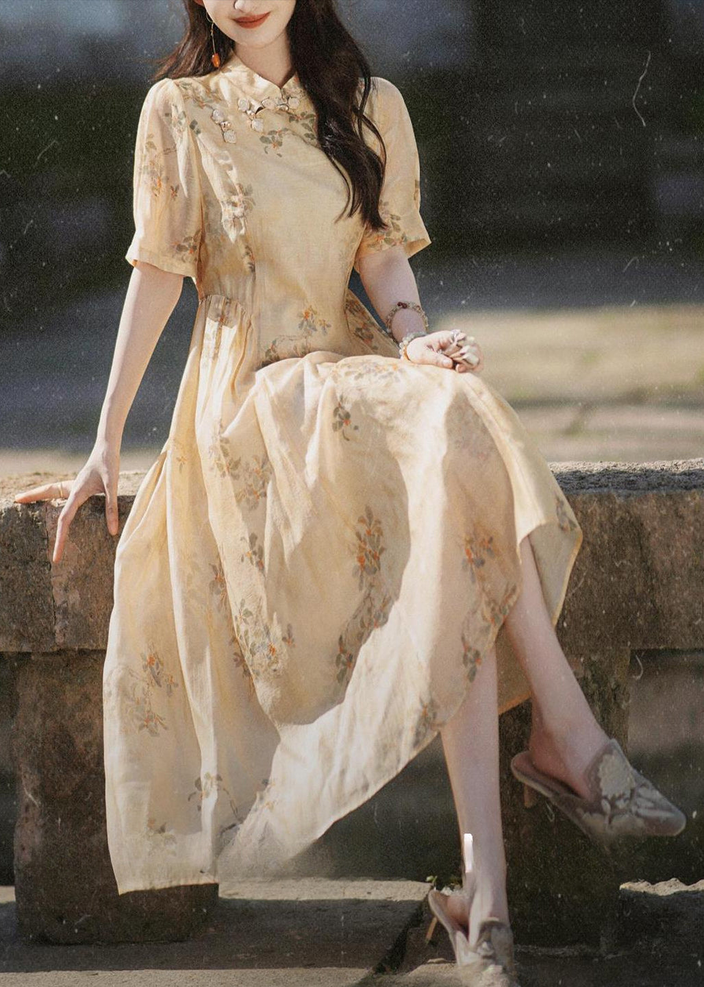 Effortlessly Elegant Dress with a Timeless Design