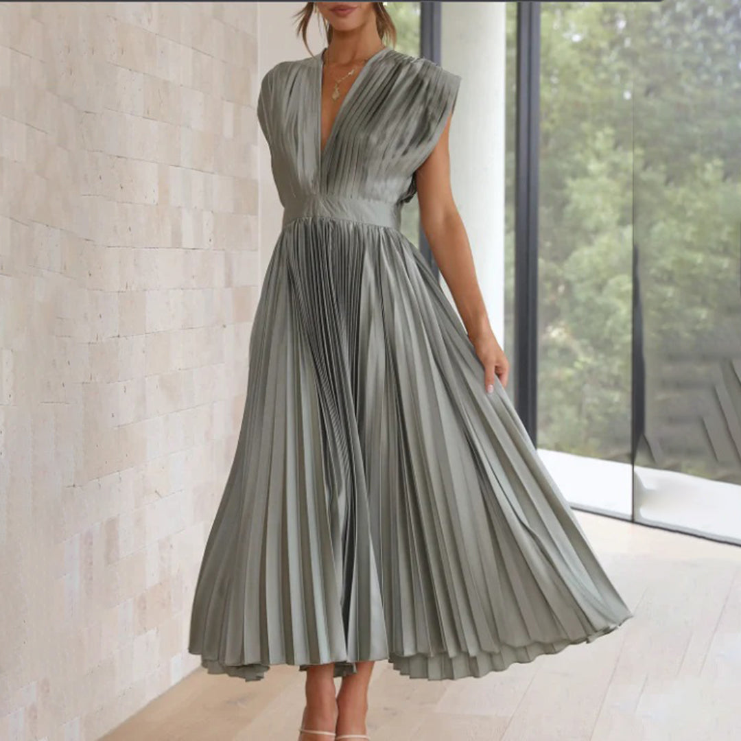Polished Dress with an Effortless Classic Look