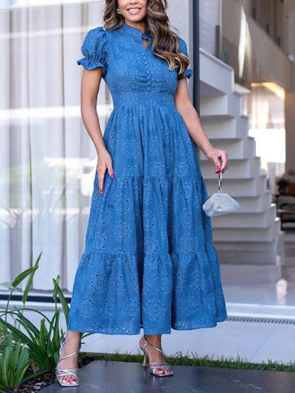 Beautifully Finished Dress in a Timeless Design