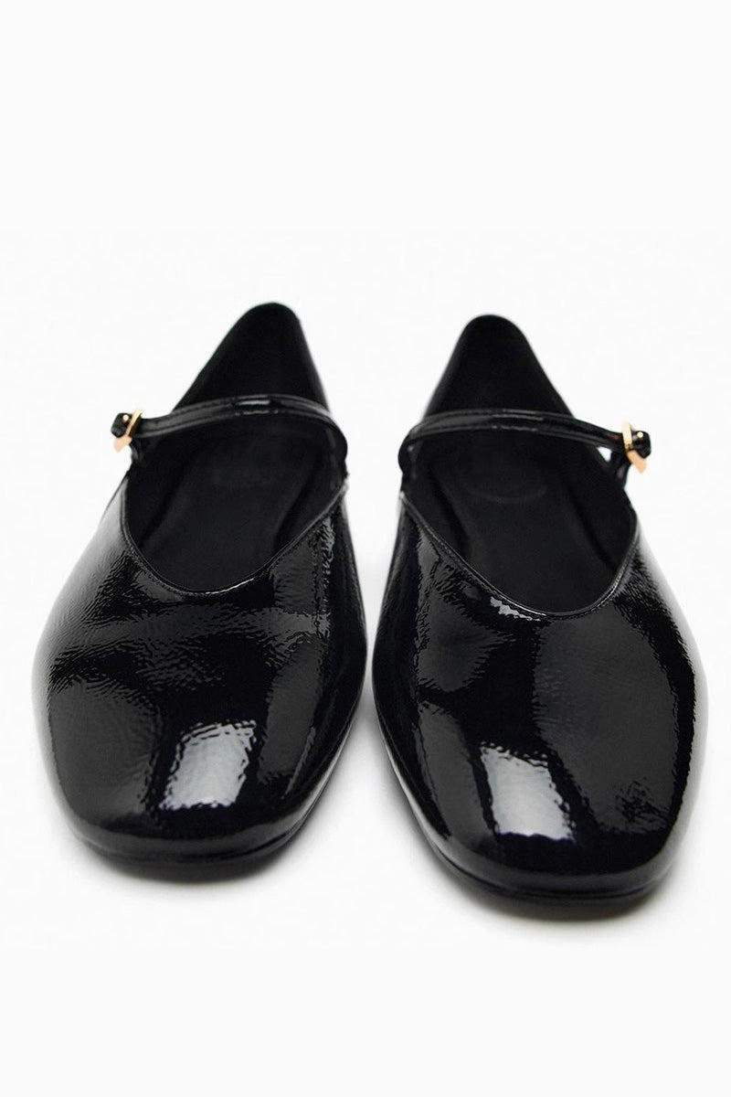Polished Garment with an Effortless Classic Look