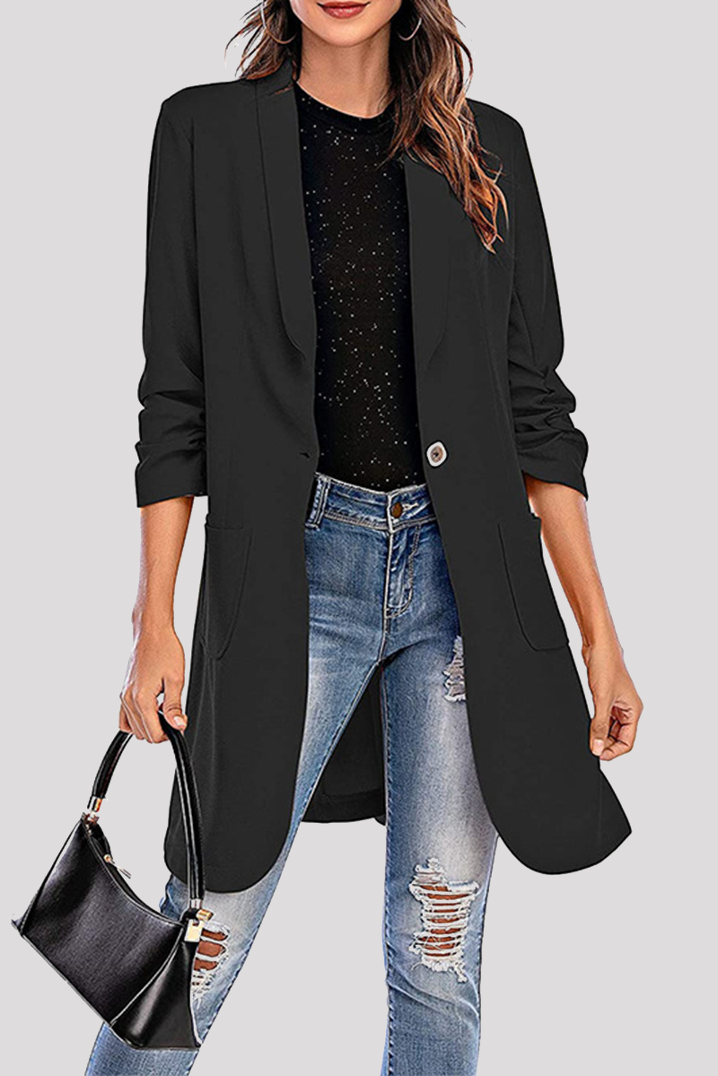 Effortlessly Elegant Garment with a Timeless Design