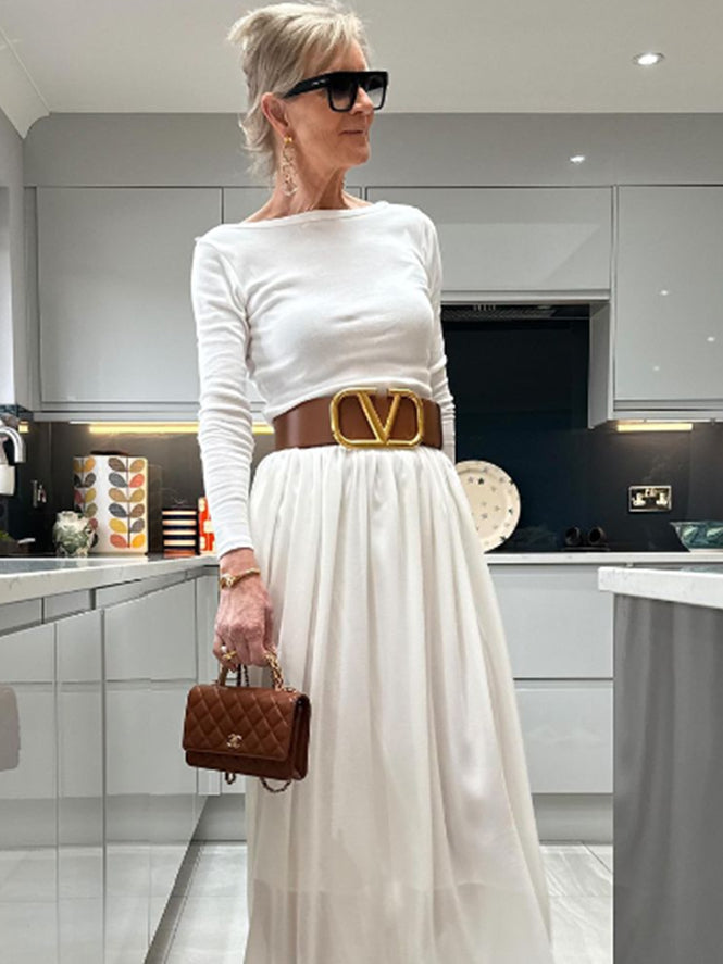 Well Tailored Dress with a Graceful Silhouette