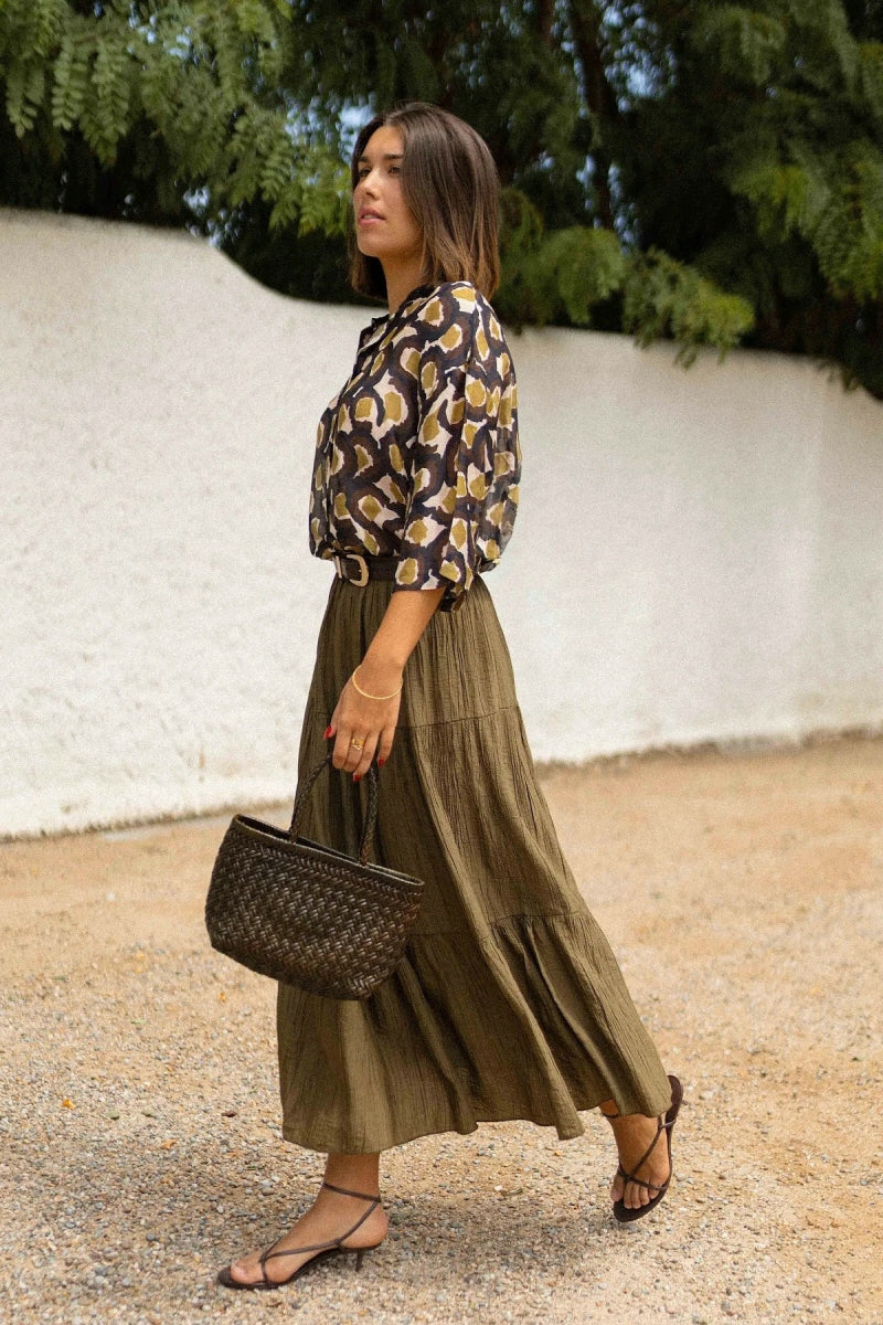 Beautifully Finished Shirt in a Timeless Design