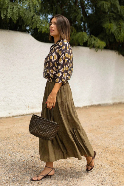 Beautifully Finished Shirt in a Timeless Design