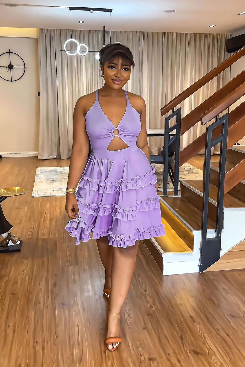 Beautifully Finished Dress in a Timeless Design